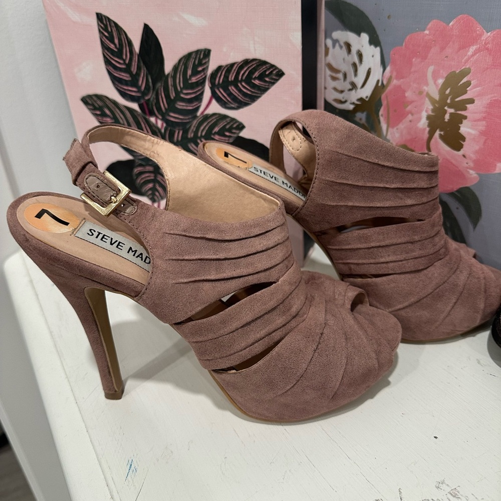 Steve Madden Mauve Strappy Heels